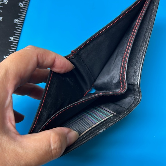 🖤Vtg QuickSilver leather bifold wallet - Picture 5 of 16